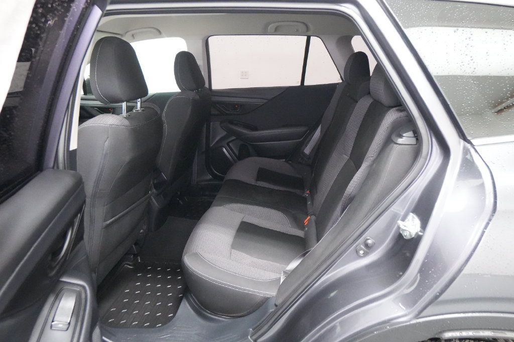 Used 2022 Subaru Outback AWD/4WD image 16