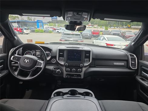 Used 2024 RAM 2500 Big Horn w/ Bed Utility Group AWD/4WD image 18