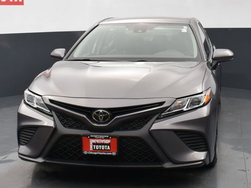 Used 2020 Toyota Camry SE image 7