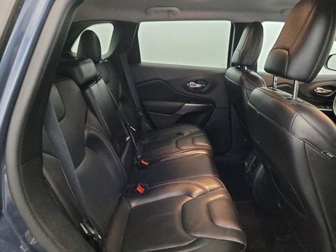 Used 2021 Jeep Cherokee Latitude Lux AWD/4WD image 19