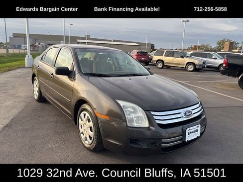 Used 2006 Ford Fusion SE image 2