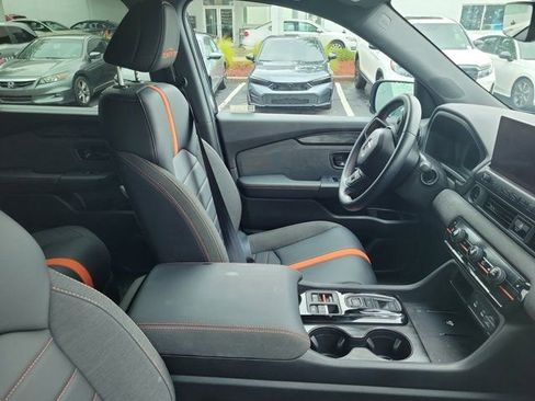 Used 2026 Honda Passport TrailSport image 4