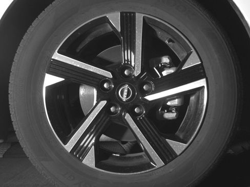 Used 2025 Nissan Sentra SV FWD image 13