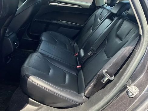 Used 2020 Ford Fusion Titanium AWD/4WD image 7