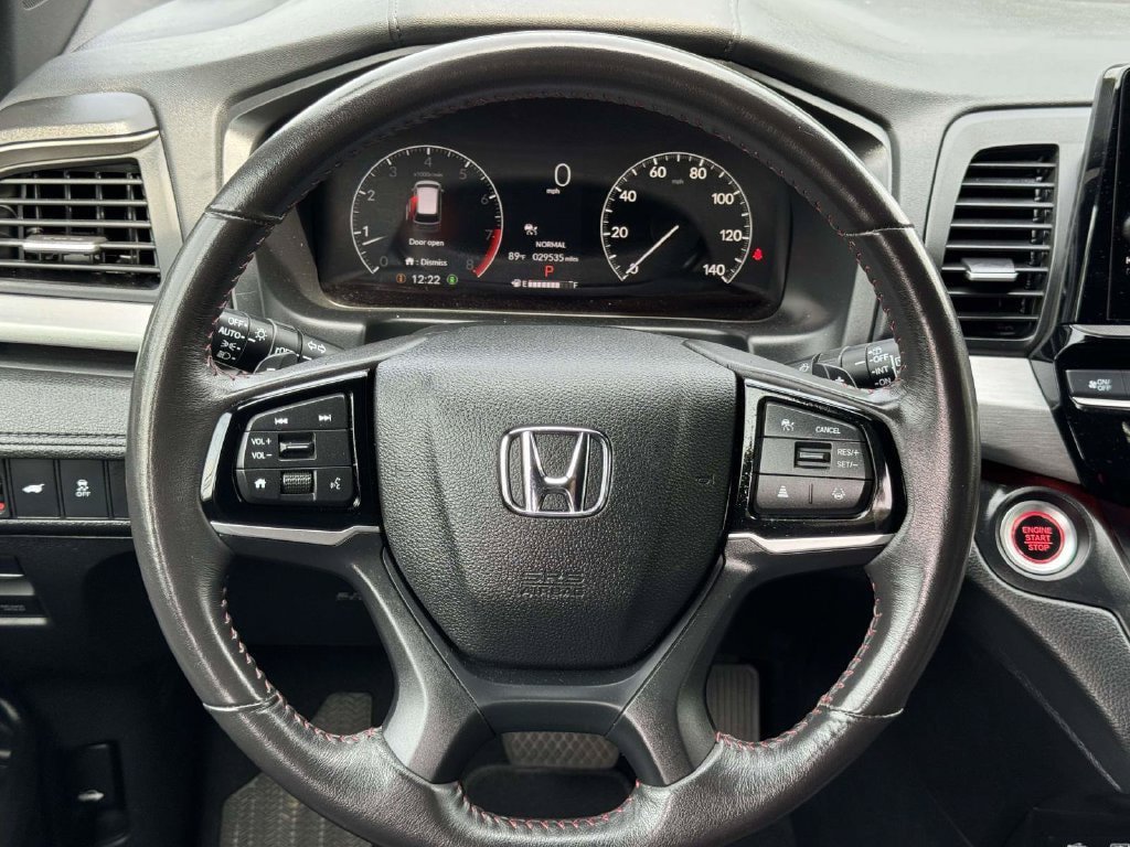 Used 2025 Honda Odyssey Sport-L image 11