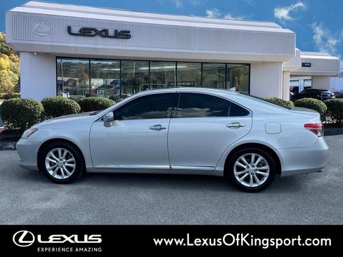 Used 2011 Lexus ES 350 FWD image 2