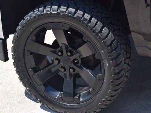 Used 2018 Chevrolet Silverado 1500 LT w/ All Star Edition image 7