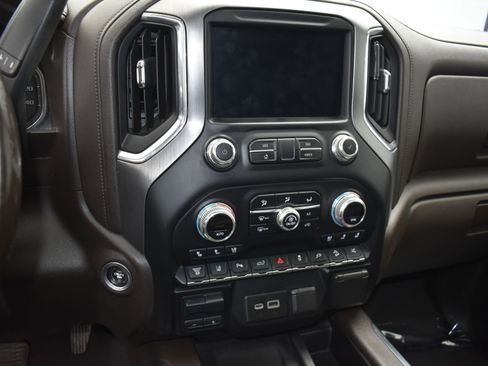 Used 2021 GMC Sierra 2500 Denali w/ Denali Ultimate Package image 15