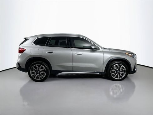 Used 2026 BMW X1 xDrive28i w/ Technology Package AWD/4WD image 4