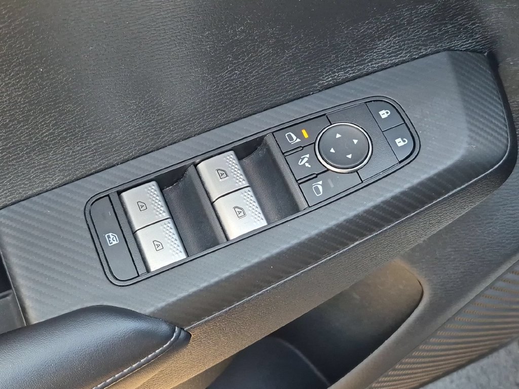 Used 2025 Mitsubishi Outlander SE AWD/4WD image 13