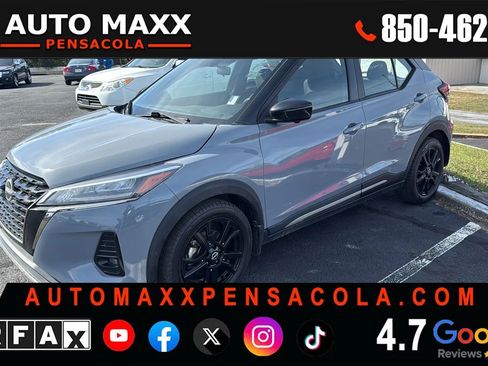 Used 2022 Nissan Kicks SR image 1