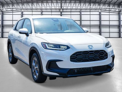 Used 2026 Honda HR-V LX image 5