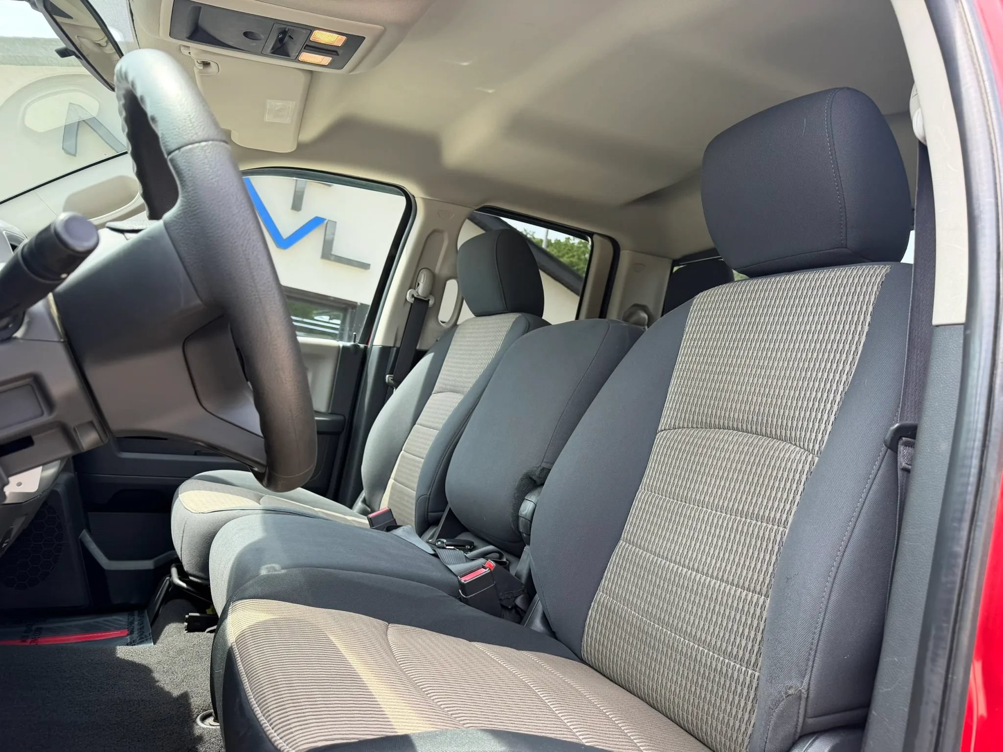 Used 2012 RAM 1500 Classic SLT AWD/4WD image 18
