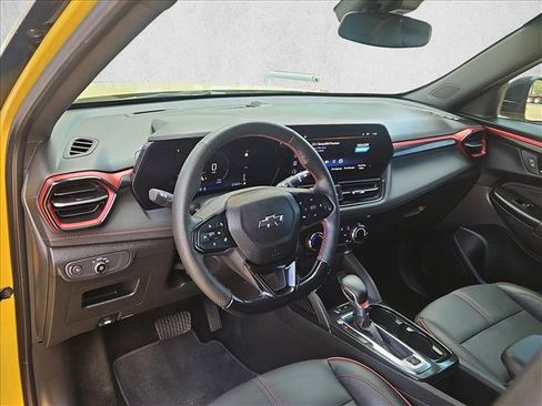 Used 2025 Chevrolet TrailBlazer RS w/ Driver Confidence Package AWD/4WD image 10