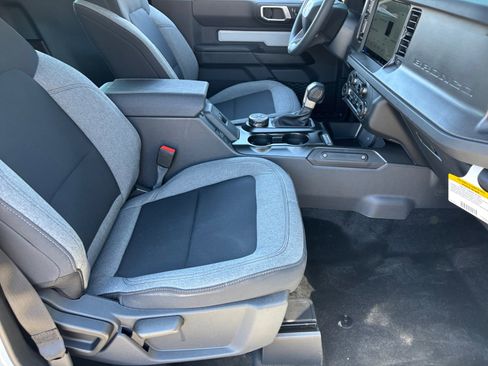 New 2026 Ford Bronco 2-Door AWD/4WD image 19