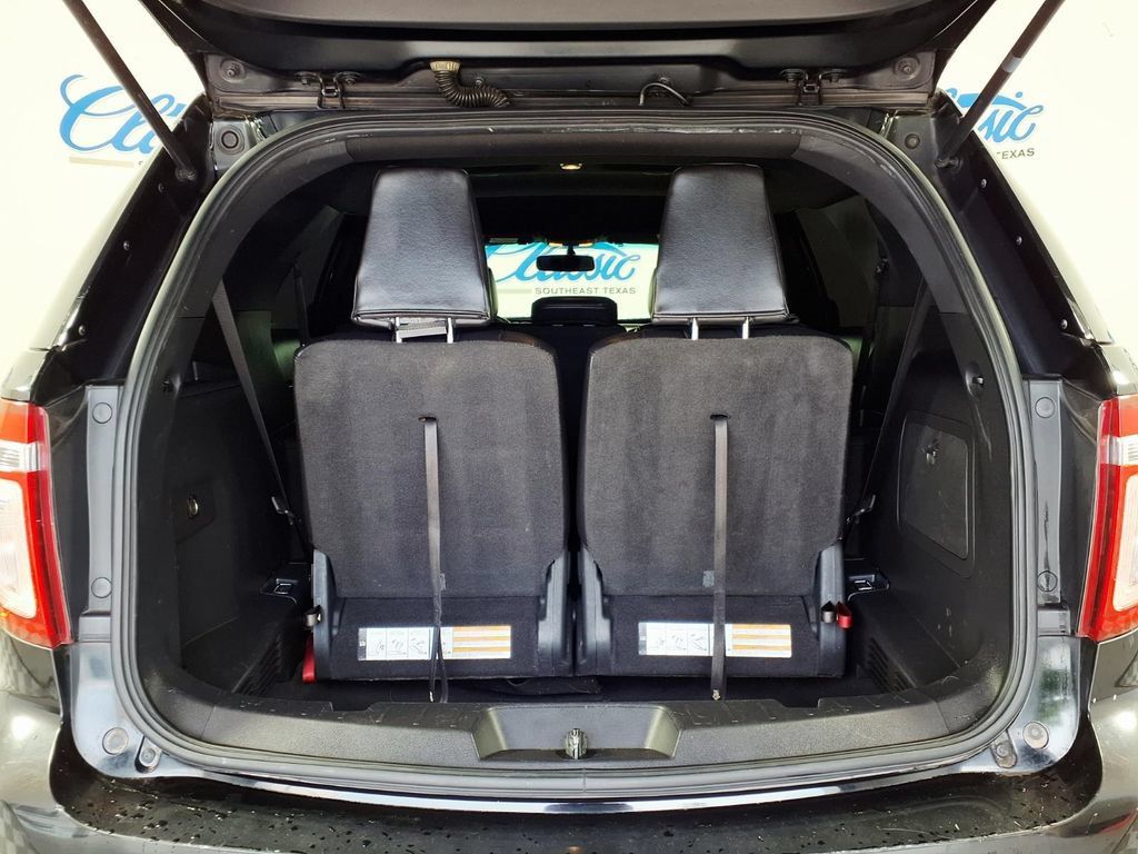 Used 2012 Ford Explorer XLT FWD image 11