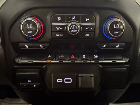 Used 2021 Chevrolet Silverado 1500 RST w/ Bed Protection Package image 21