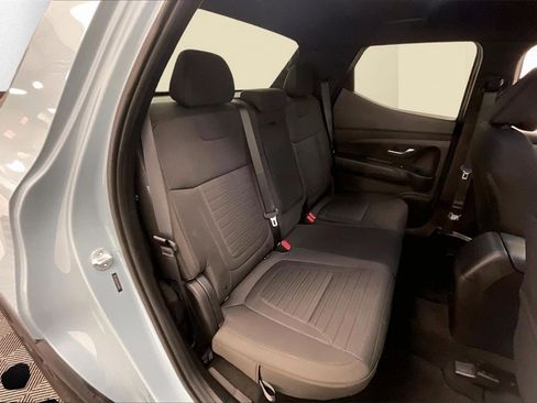 Certified 2025 Hyundai Santa Cruz SE image 18