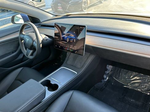 Used 2023 Tesla Model 3 Standard Range RWD image 12