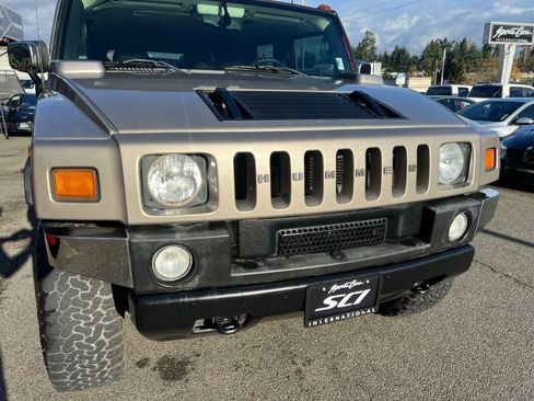 Used 2005 HUMMER H2 w/ Preferred Equipment Group AWD/4WD image 9