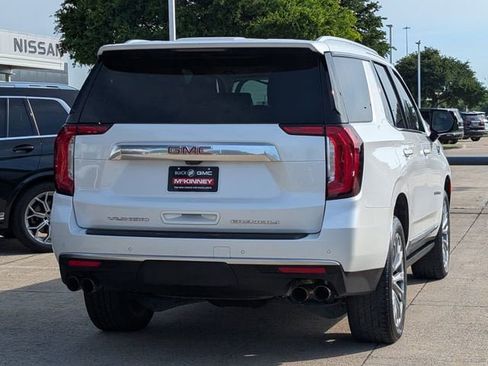 Used 2021 GMC Yukon Denali w/ Denali Premium Package AWD/4WD image 4