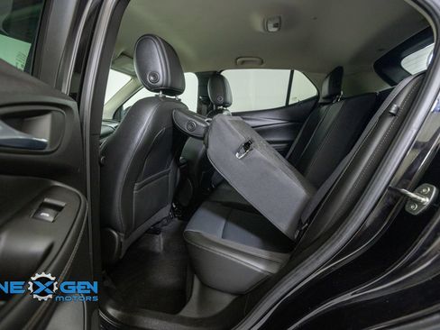 Used 2022 Buick Encore GX Preferred w/ Cold Weather Comfort Package AWD/4WD image 28
