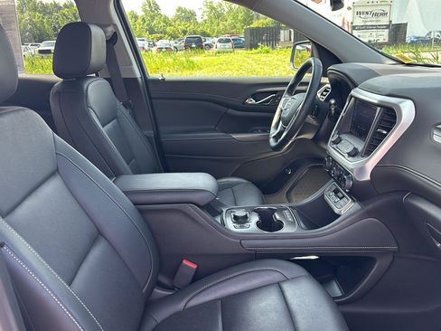 Used 2023 GMC Acadia SLT w/ LPO, Floor Liner Package AWD/4WD image 38