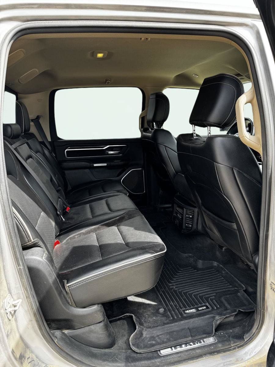 Used 2020 RAM 1500 Laramie AWD/4WD image 25