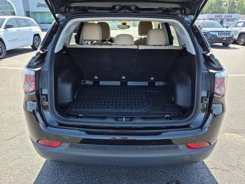 Used 2018 Jeep Compass Sport AWD/4WD image 26