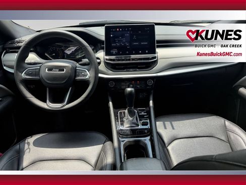 Used 2025 Jeep Compass Limited AWD/4WD image 25