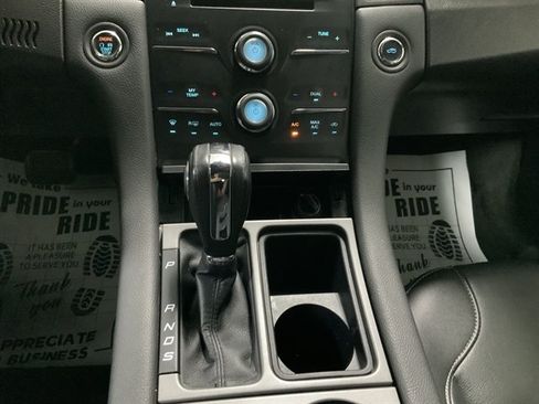 Used 2018 Ford Taurus SEL w/ Equipment Group 201A AWD/4WD image 32