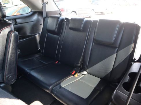 Used 2019 Toyota Highlander SE AWD/4WD image 15