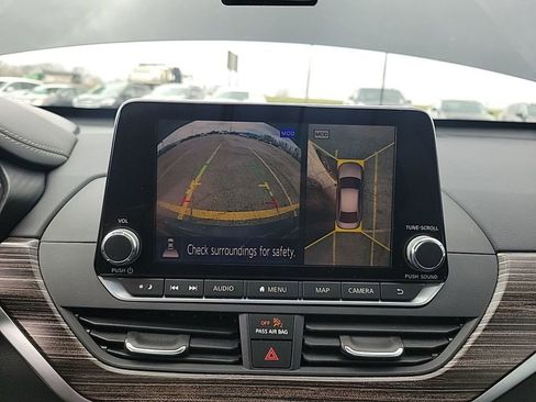 Used 2019 Nissan Altima 2.5 Platinum image 6