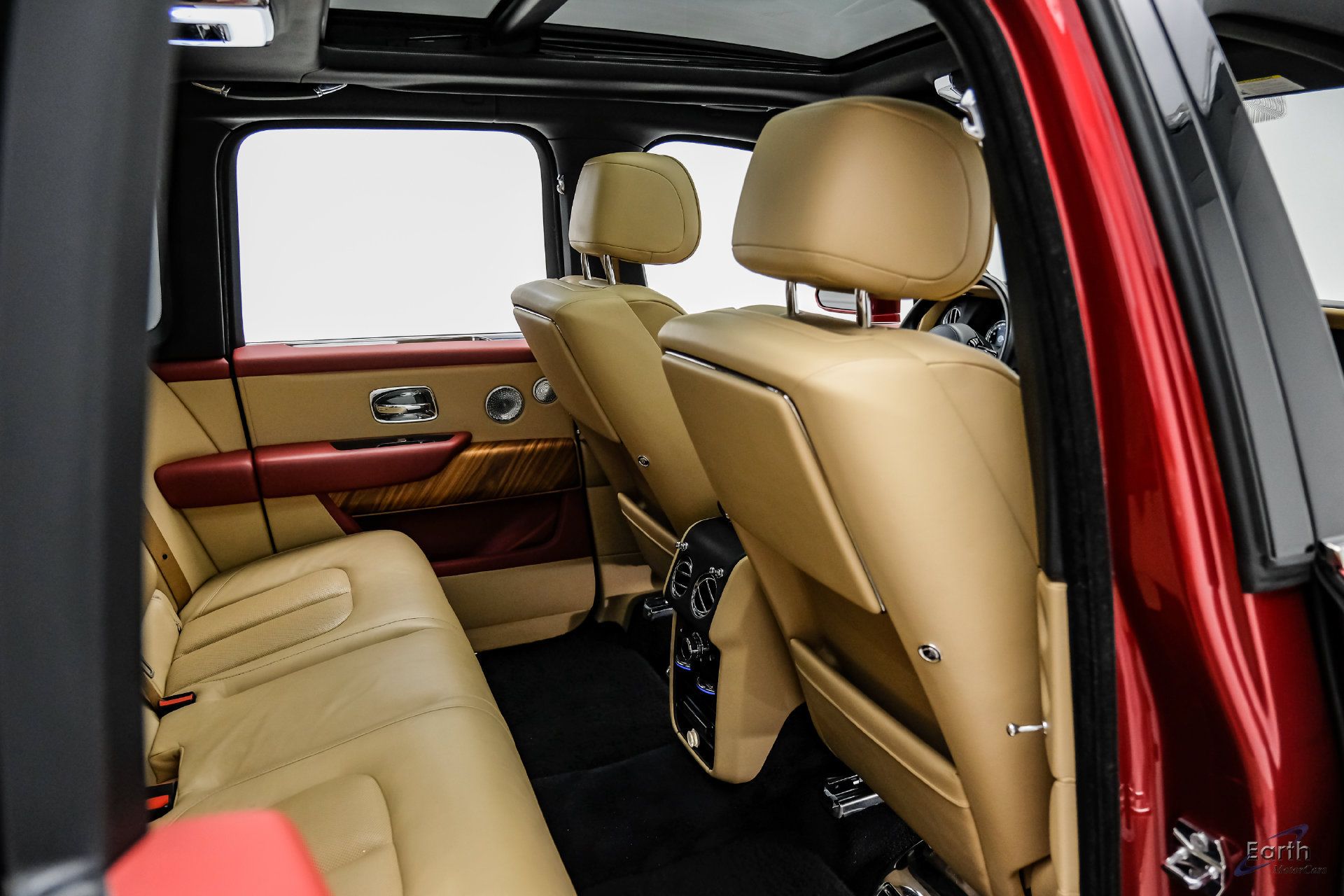 Used 2019 Rolls-Royce Cullinan AWD/4WD image 92