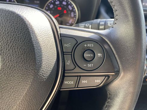 Used 2021 Toyota RAV4 XLE Premium FWD image 23