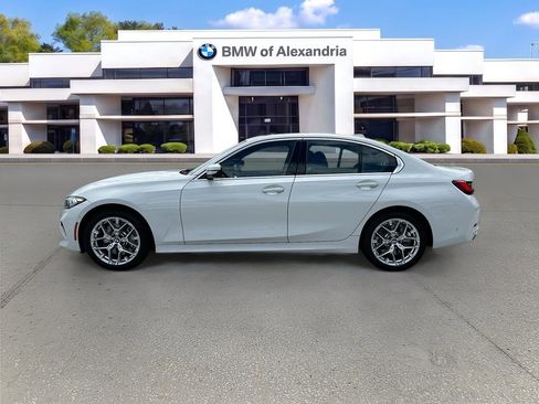 Used 2026 BMW 330i xDrive Sedan AWD/4WD image 4