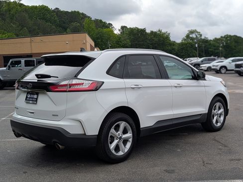 Used 2020 Ford Edge SE FWD image 9