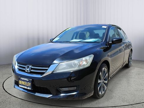Used 2015 Honda Accord Sport image 4