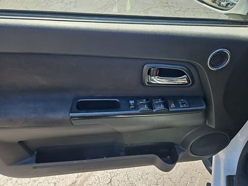 Used 2012 Chevrolet Colorado LT image 11