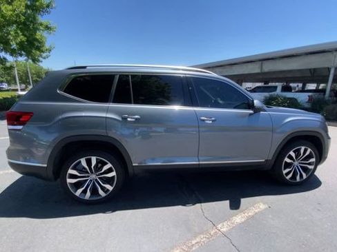 Used 2019 Volkswagen Atlas SEL Premium AWD/4WD image 8