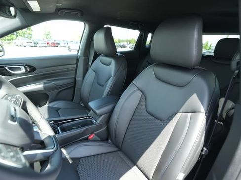 New 2026 Jeep Compass Latitude AWD/4WD image 37