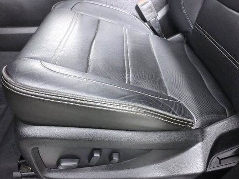 Used 2018 GMC Yukon XL Denali image 31