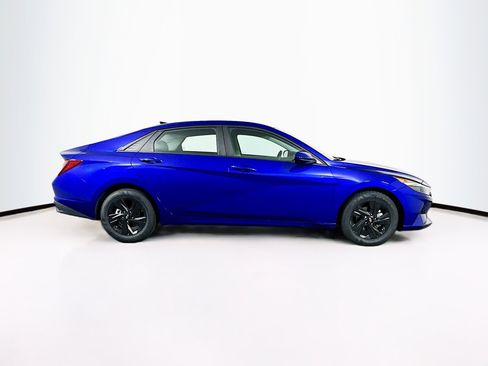 Used 2023 Hyundai Elantra SEL FWD image 10