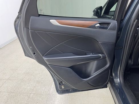 Used 2019 Lincoln MKC Select w/ Select Plus Package image 14