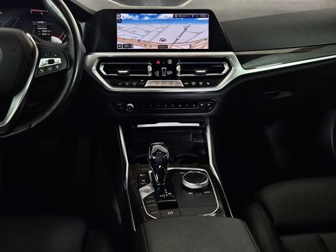 Used 2020 BMW 330i Sedan w/ Convenience Package RWD image 9
