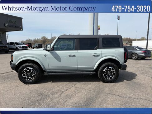 Used 2022 Ford Bronco Outer Banks image 2