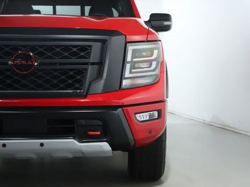 Used 2023 Nissan Titan PRO-4X w/ Pro-4x Convenience Package AWD/4WD image 7