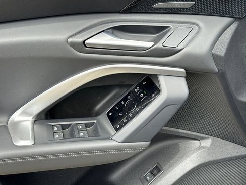 Certified 2025 Audi Q5 Premium Plus w/ Premium Plus image 17