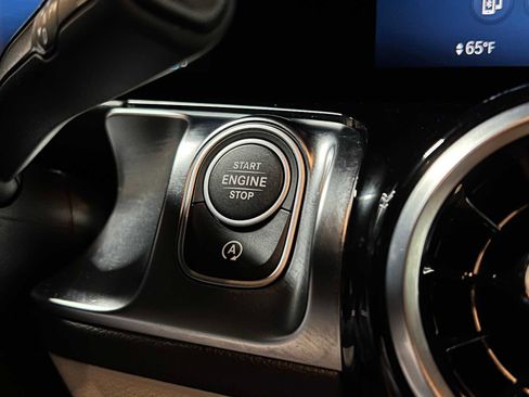 Certified 2025 Mercedes-Benz GLB 250 4MATIC image 29