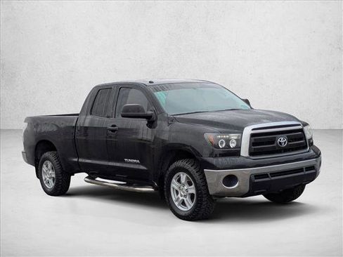 Used 2011 Toyota Tundra image 4